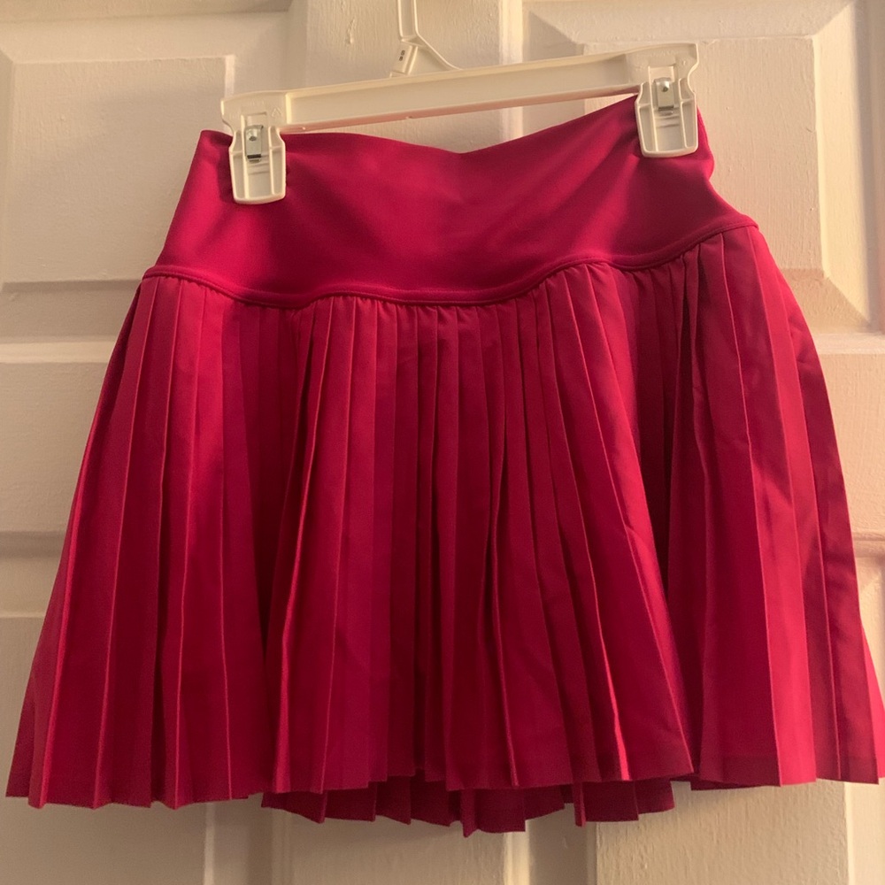 Alo Yoga Grand Slam Pleated Skirt